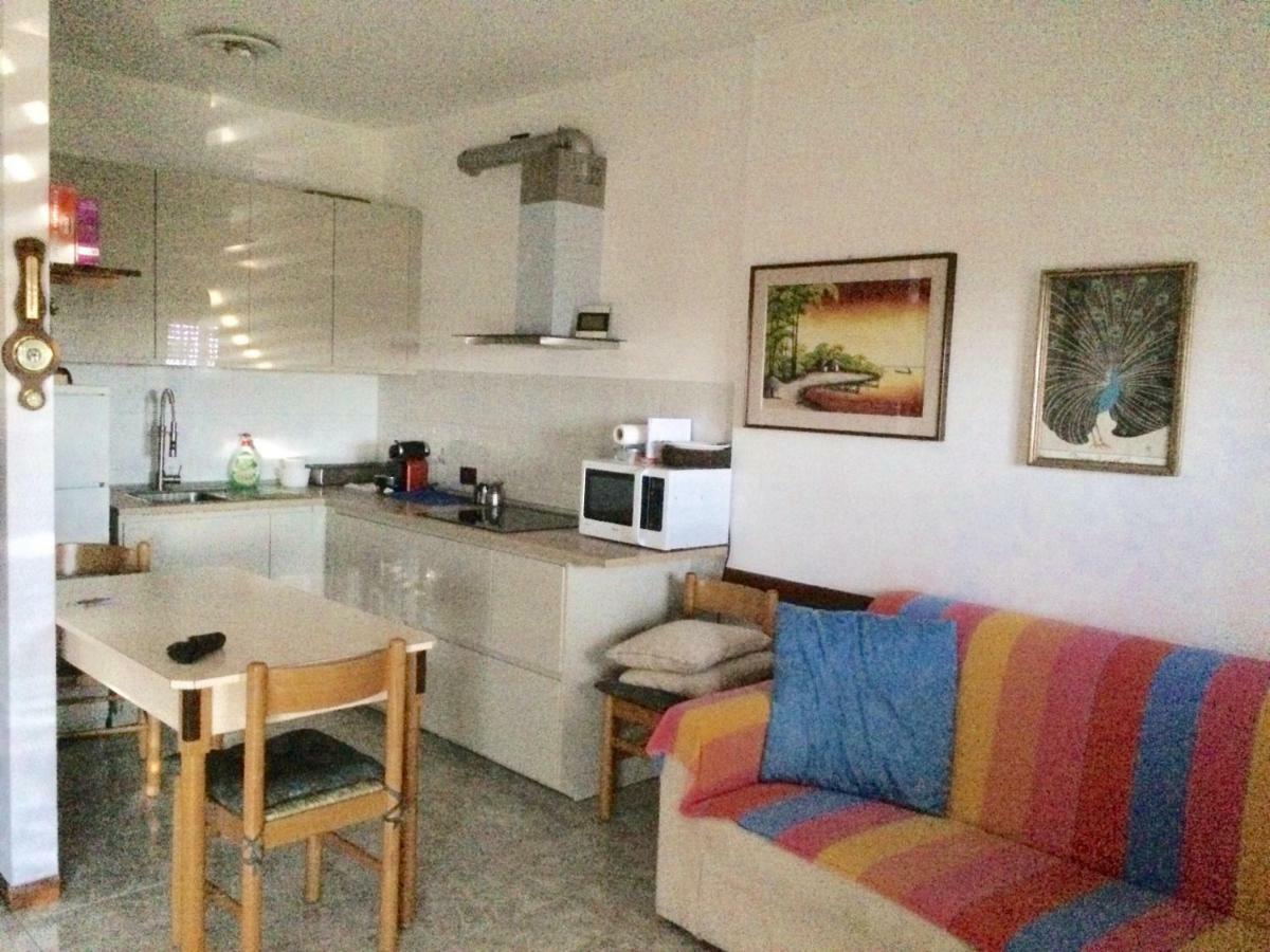Appartamento - Terrazzo Vivibile Vista Mare, Wi-Fi Gratuito วาลเลโครเซีย ภายนอก รูปภาพ